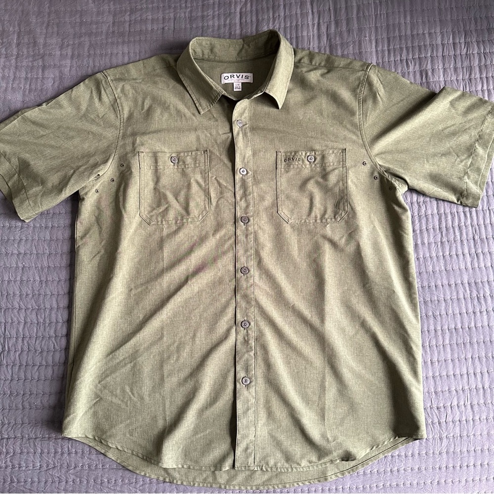 Green short sleeve button up